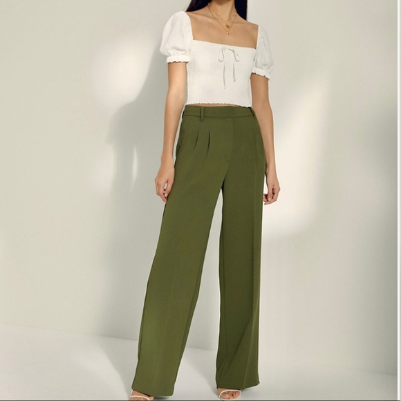 Wilfred Pants - Aritzia | Wilfred Effortless Pant in Forest Green